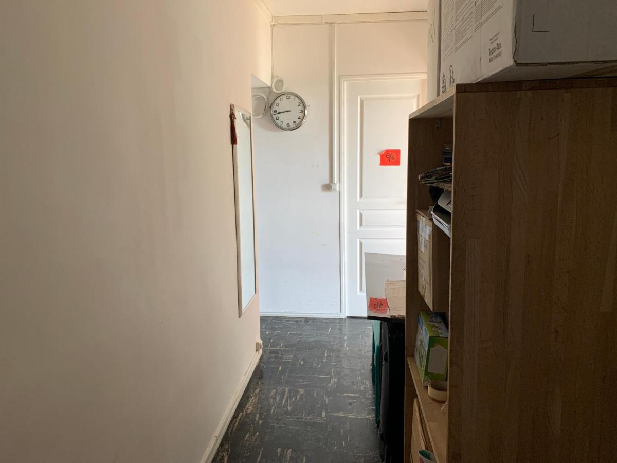 Une Chambre Simple Confortable Avec Acces Direct Aeroport D'Orly Eksteriør billede